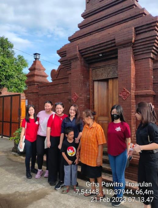 Appartamento Grha Pawitra Trowulan Esterno foto