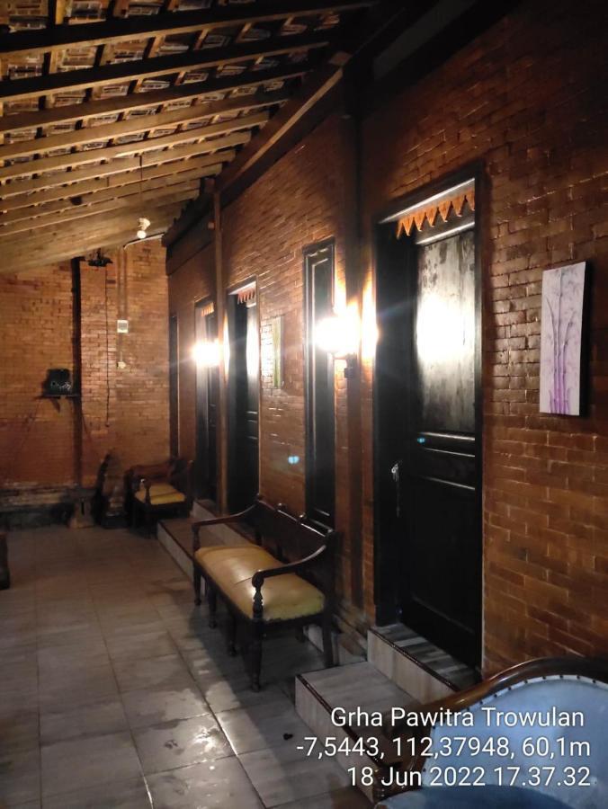 Appartamento Grha Pawitra Trowulan Esterno foto