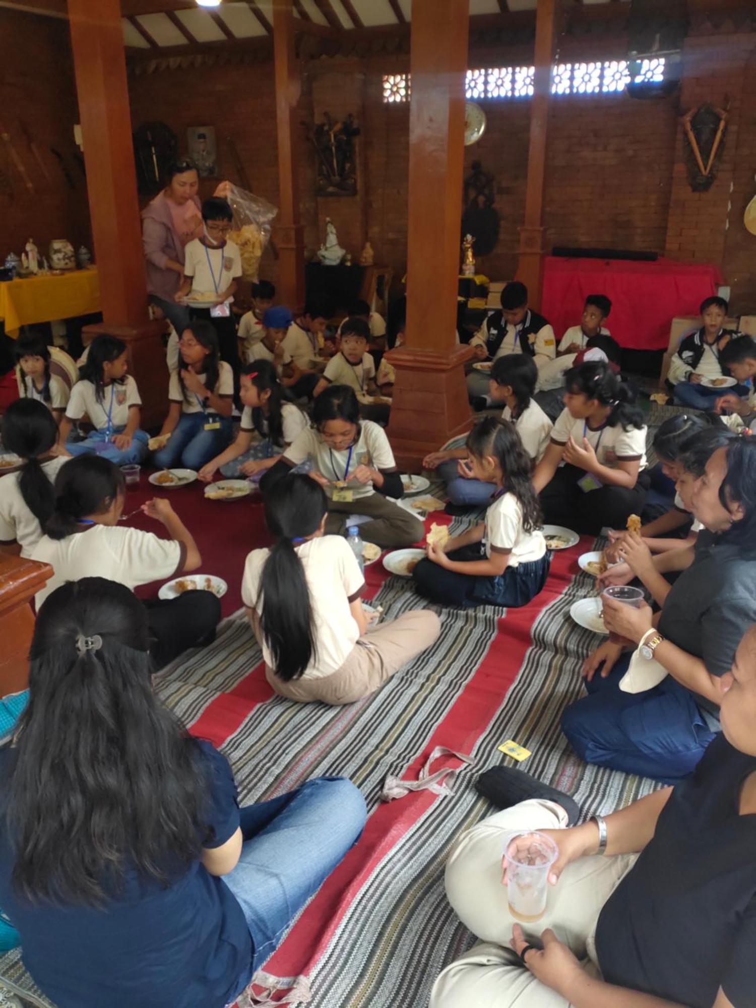 Appartamento Grha Pawitra Trowulan Esterno foto
