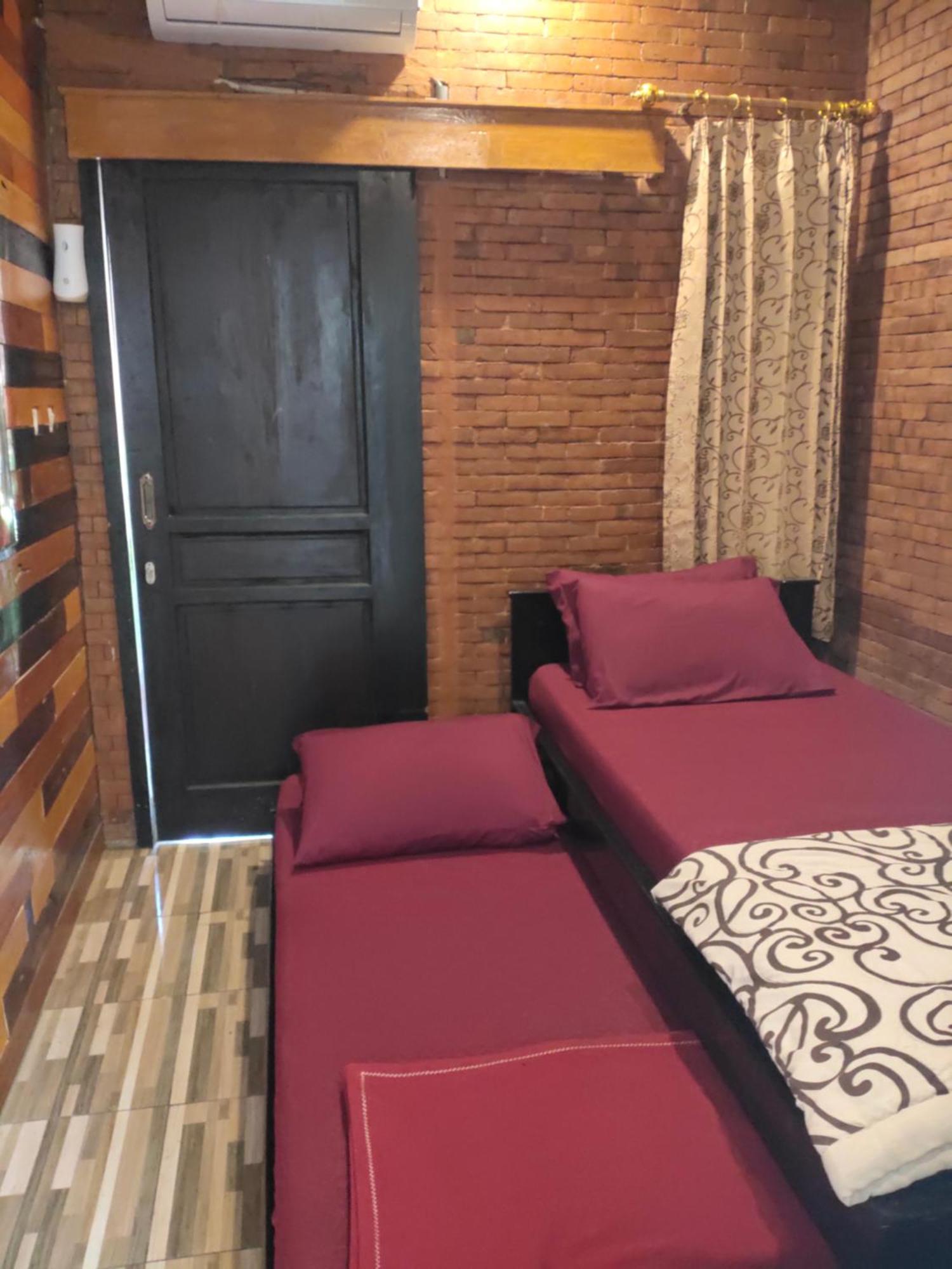 Appartamento Grha Pawitra Trowulan Esterno foto